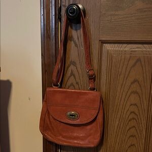 Elegant Tan Leather Shoulder Bag